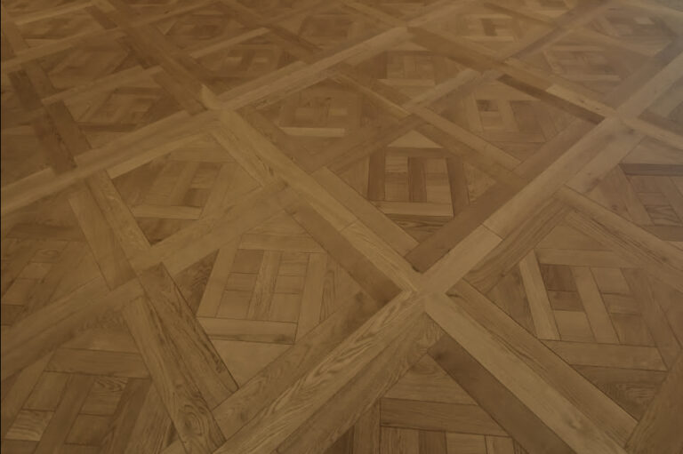 Parquet de Versailles – Contrecollé chêne – 15 x 600 x 600 mm – Teinte brune