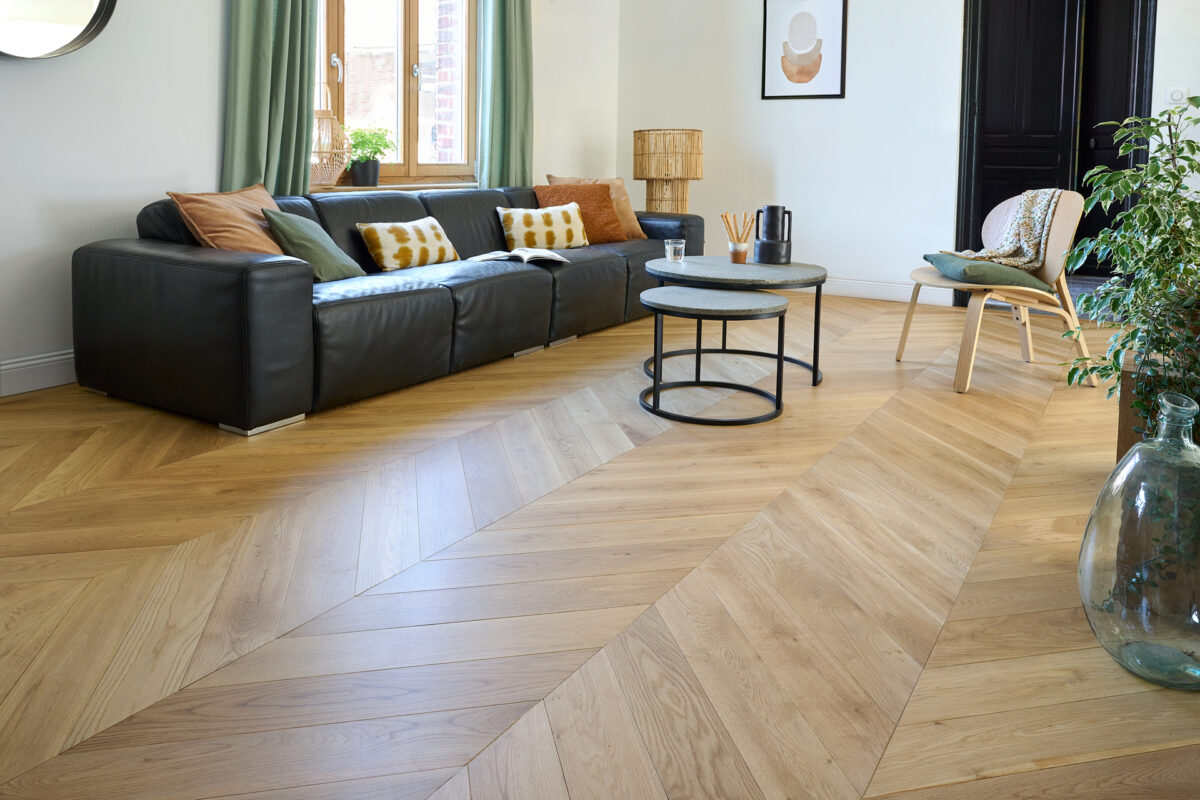 Parquet point de hongrie – Chêne massif – Naturel – 18 x 125 mm