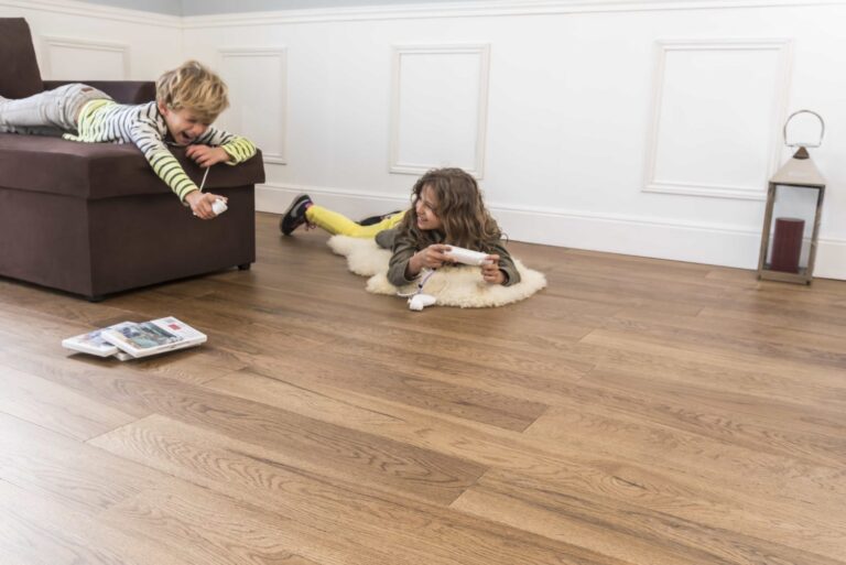 Parquet contrecollé chêne EASIKLIP – Cognac – 13,5 x 150 mm – FIN DE SERIE – LOT DE 17.28 M²