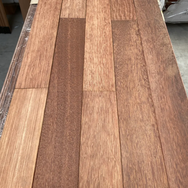Parquet kempas brut – 14 x 90 mm – Lot n°1 – 14 m²