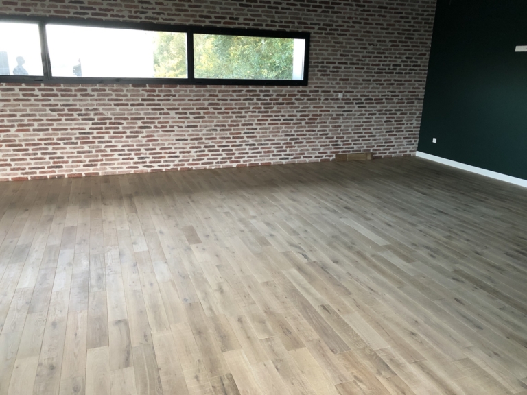 Parquet brut de sciage à Ennevelin – Des bureaux près de Lille
